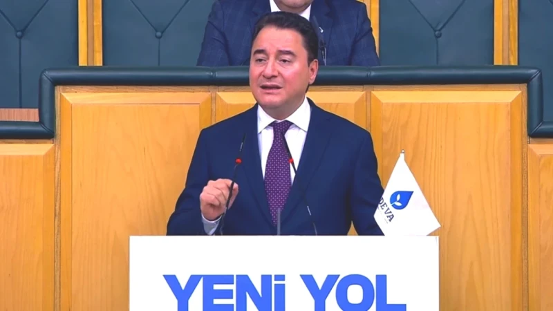 Babacan, İmamoğlu'na Sert Çıktı: Siyasi Darbe İddialarına Dikkat!